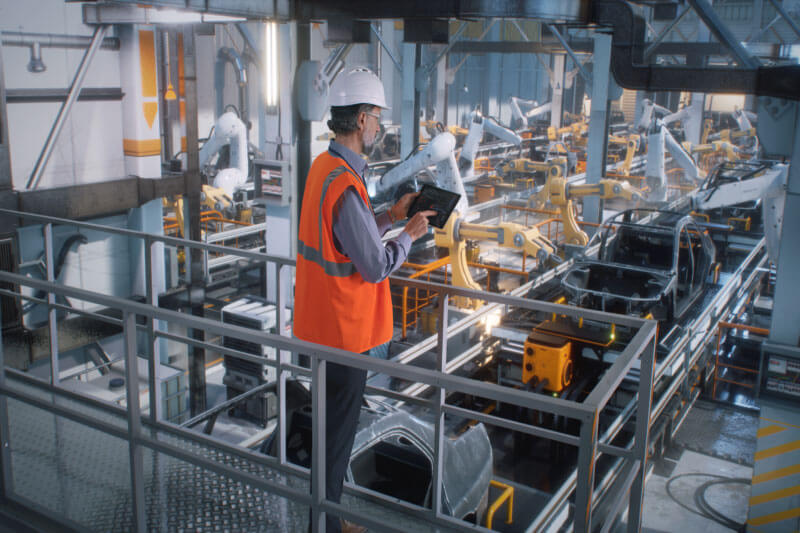 RTLS for improving manufacturing workflows
