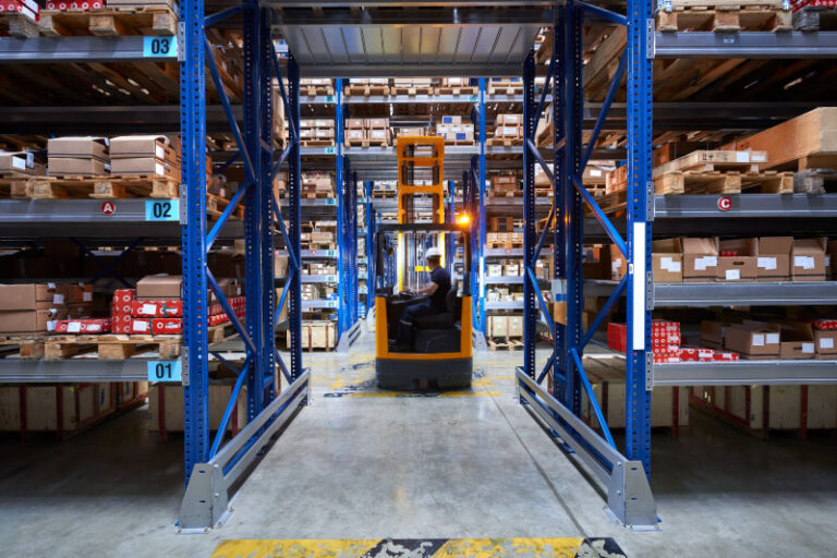 Ways to Improve a Forklift Driver Safety Litum