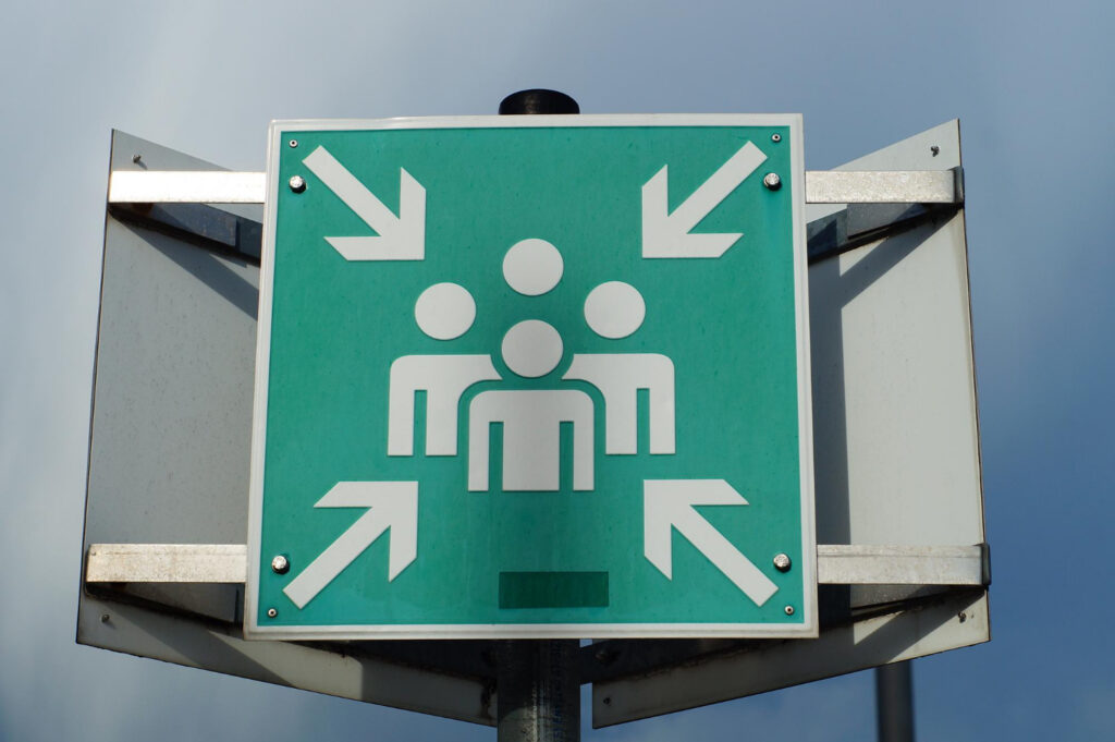 What Is Emergency Mustering? Definition, Muster Point Requirements, and Setup 2 Emergency Assembly Point