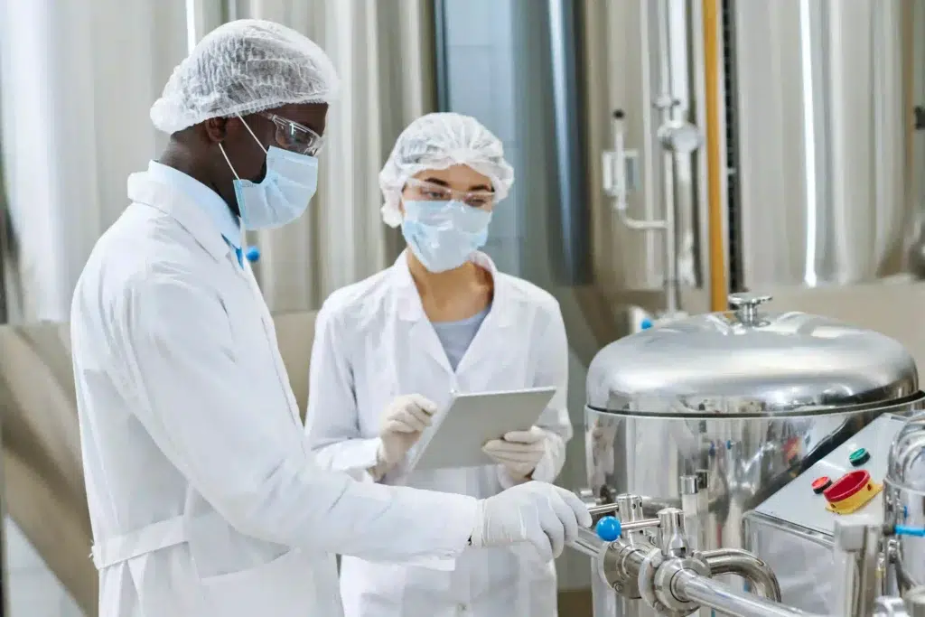 two-scientists-working-in-a-pharmaceutical-factory-2026-01-08-00-15-44-utc_result